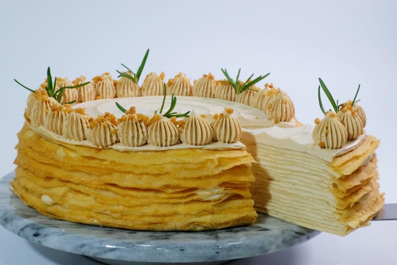 焦糖海鹽千層<br />8吋整模/切片