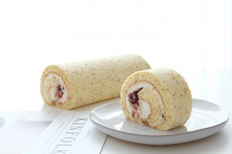 日式胚芽乳酪莓果捲